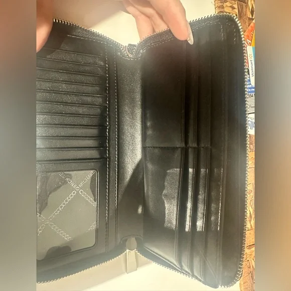 Michael kors crossbody and wallet - Picture 5 of 5